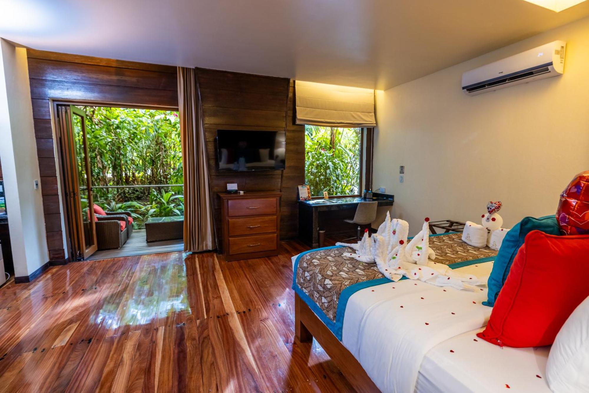 Junior Suite,1766140945:JPEG
